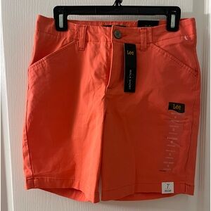 NWT Women’s Lee Coral Shorts Size 6, 7” inseam